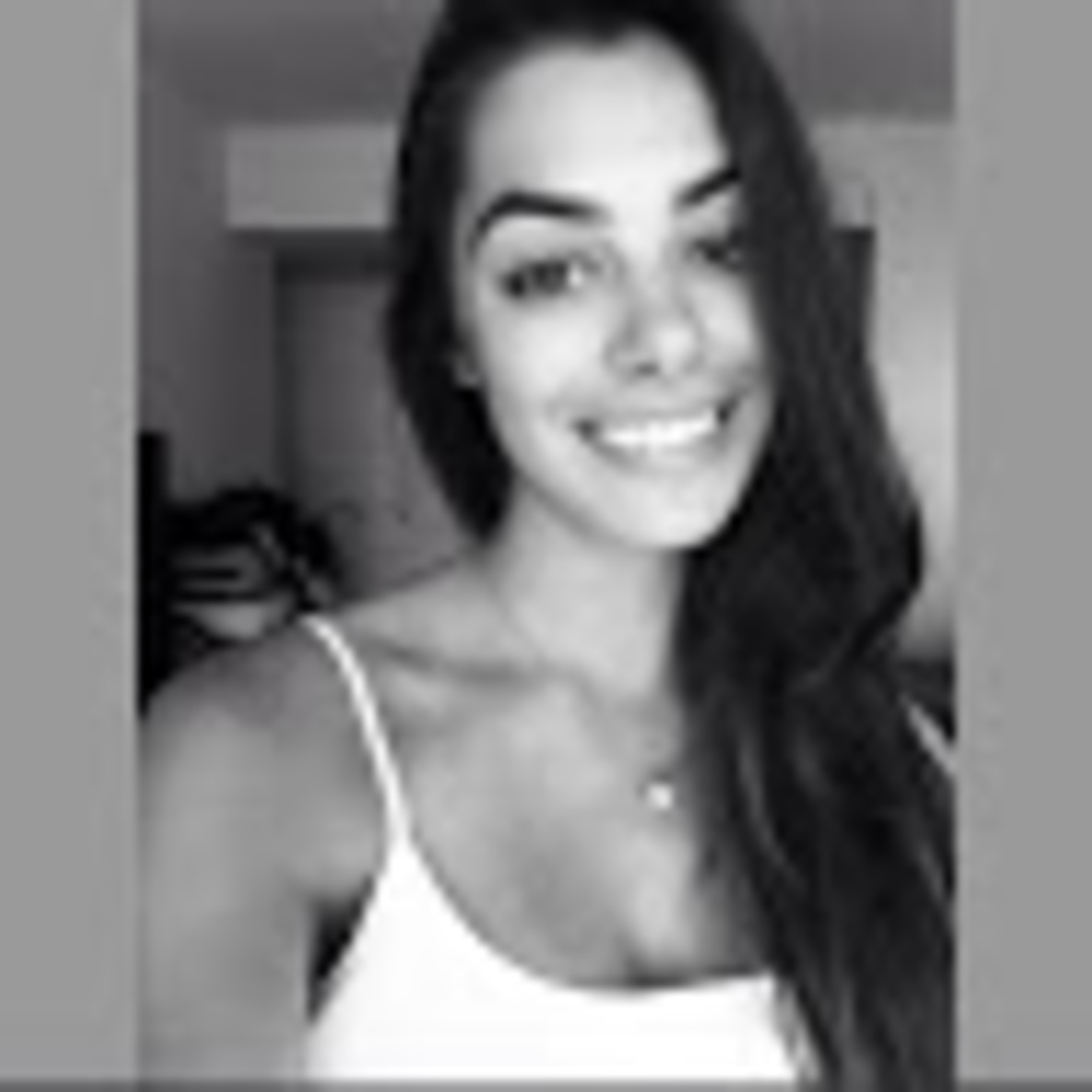 Meet your Posher, Emira